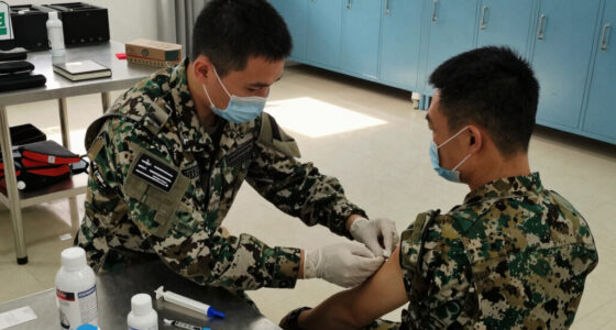 US military requires flu vaccine for some after outbreak in Texas training center